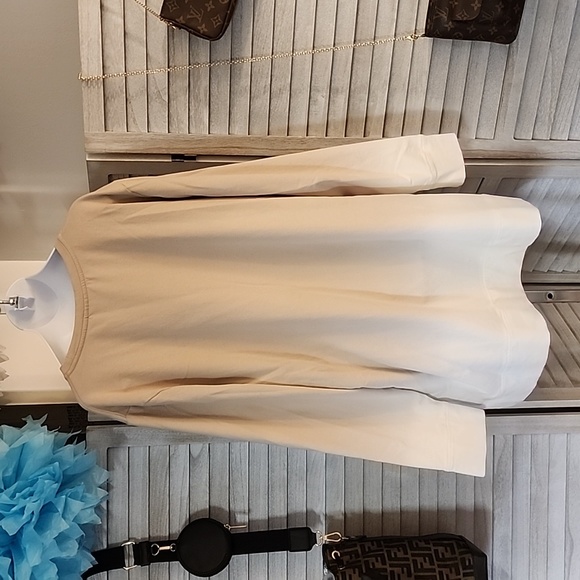 d & Co. Brand womans sweatshirt - Picture 4 of 7